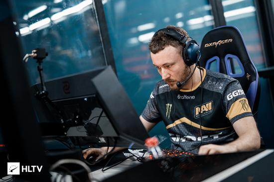 双在线